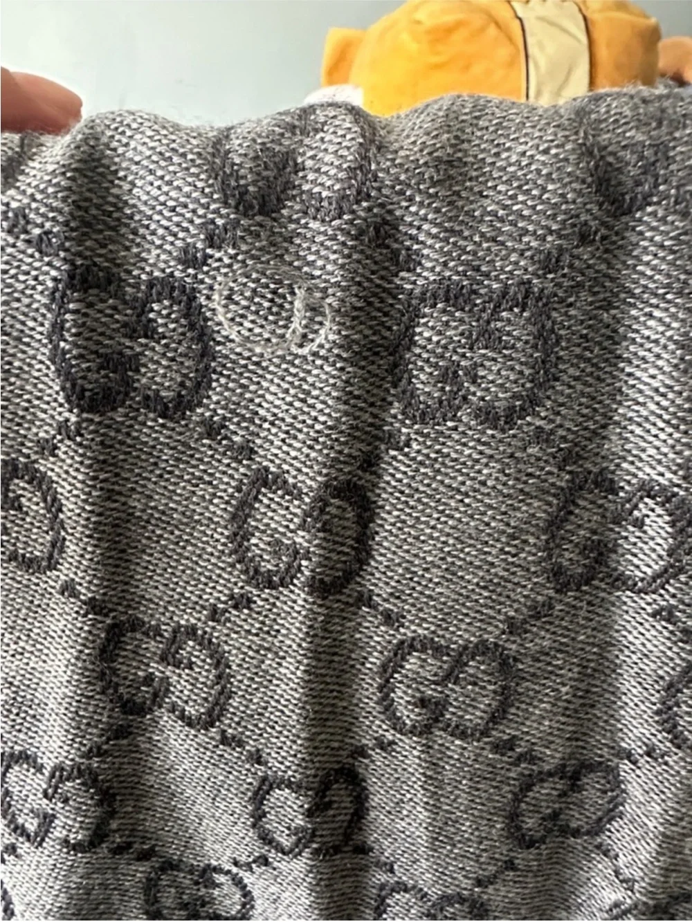 Gucci Grey GG Jacquard Wool-Blend Scarf - Picture 4 of 4